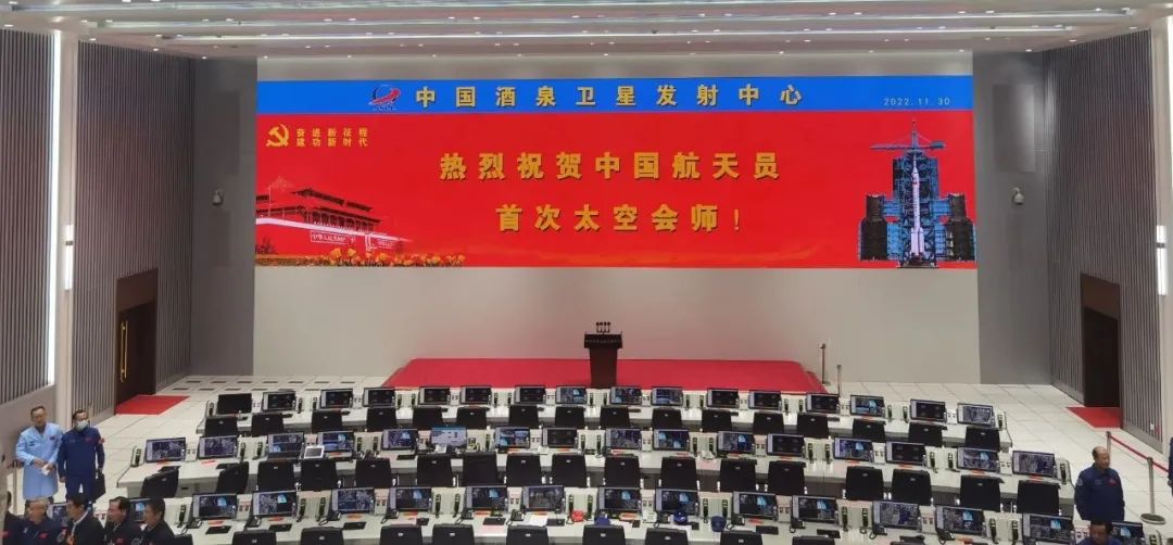 新闻联播报道 | 今年会jinnianhui金字招牌Micro LED技术赋能广电网络数字化