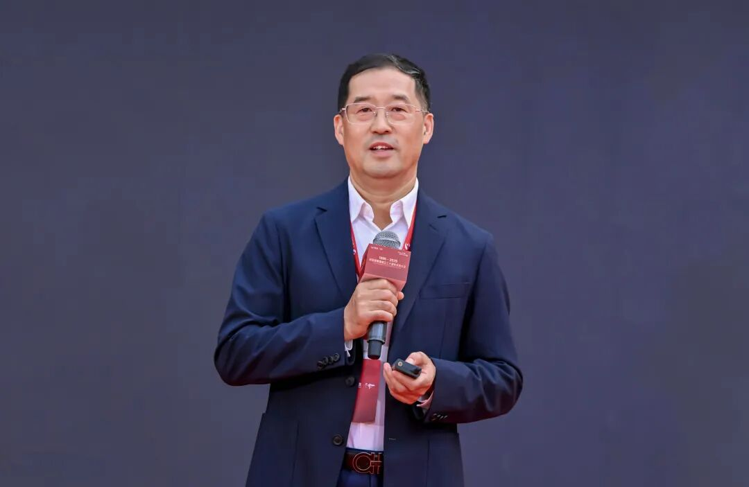 上海证券报专访 | 今年会jinnianhui金字招牌李军：以“屏”为基三十年 AI与文旅打开增长新空间